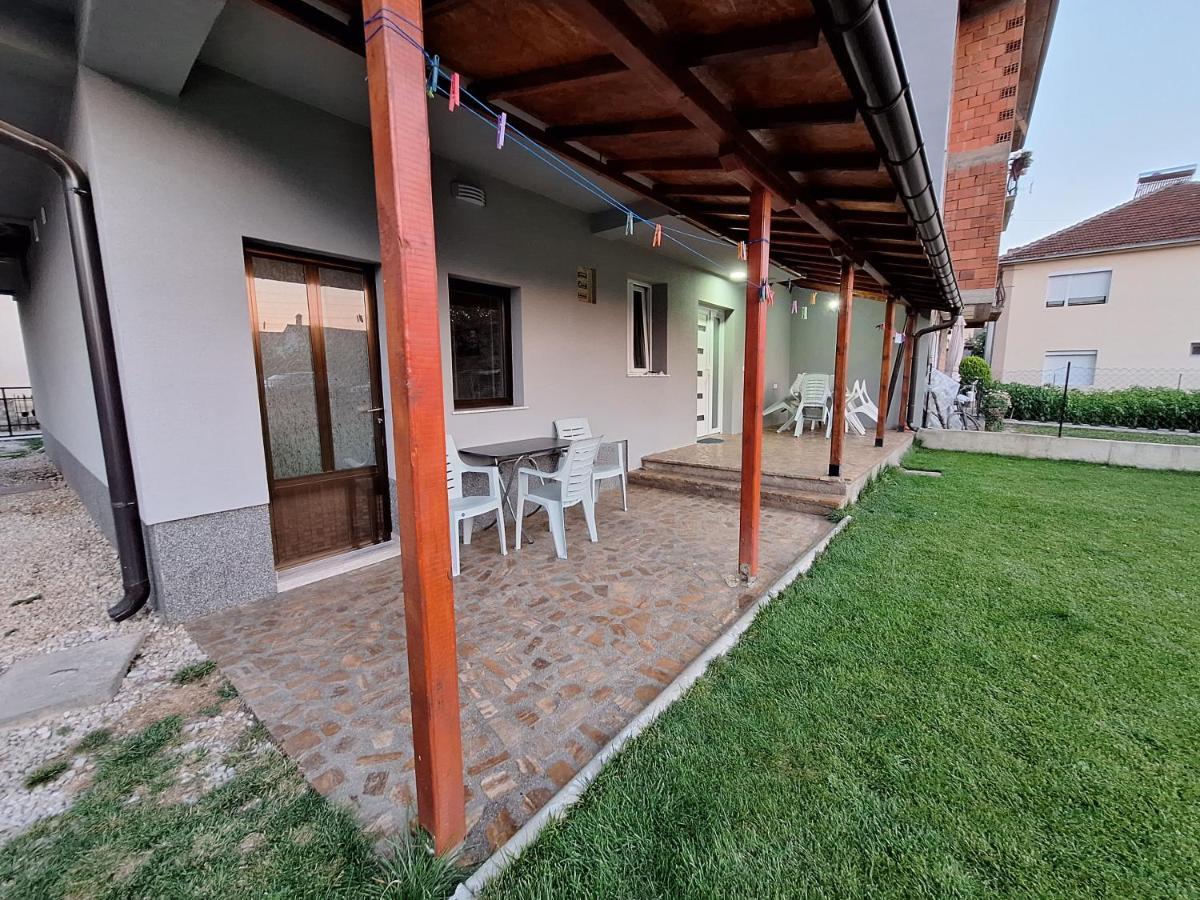 Studio Apartments Oleg Охрид Екстер'єр фото